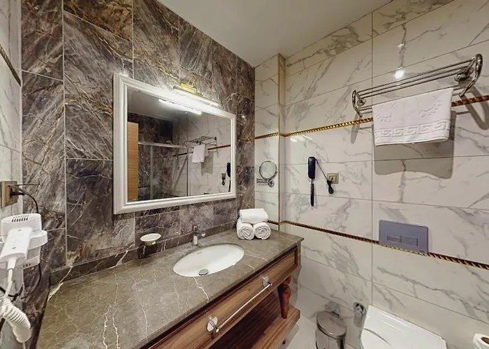 Grand Termal & 얄로바