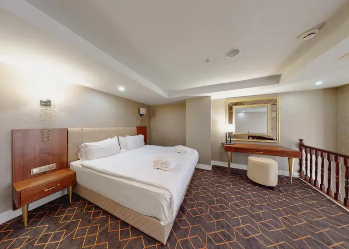 호텔 Grand Termal & 얄로바