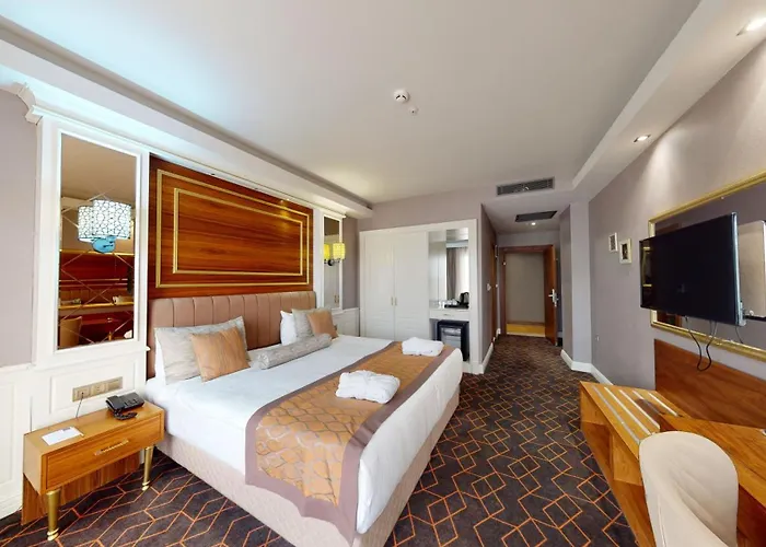 Grand Termal & 얄로바