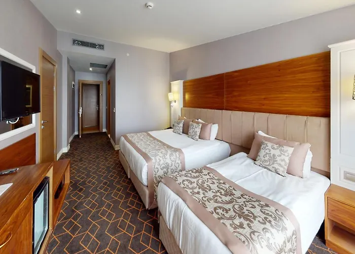 Grand Termal & 호텔 얄로바